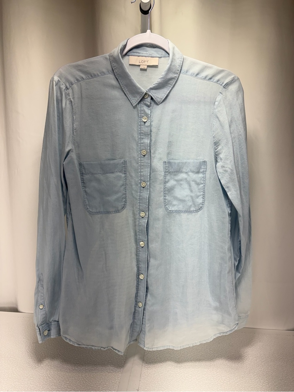 LOFT Light Blue Women's Button-Down Shirt 4641
